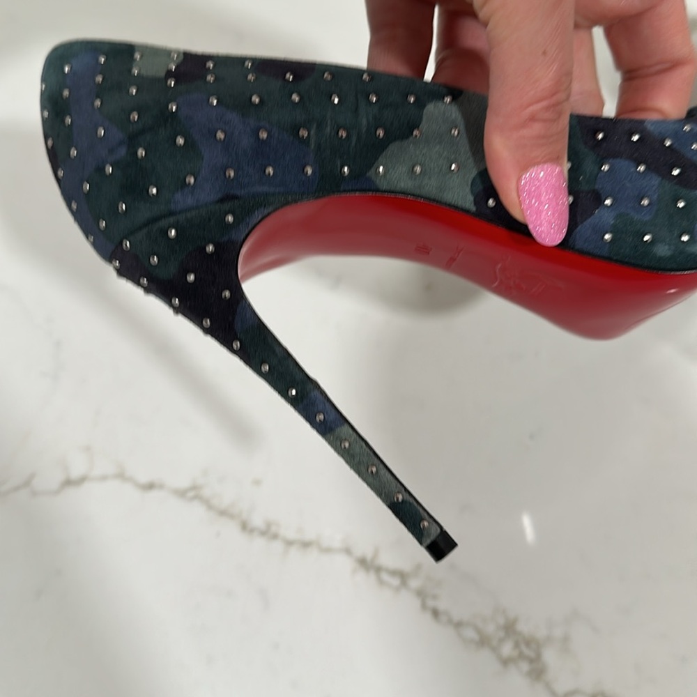 Christian Louboutin Camouflage Studded Pointed Toe Pumps with Red Soles - Picture 7 of 8
